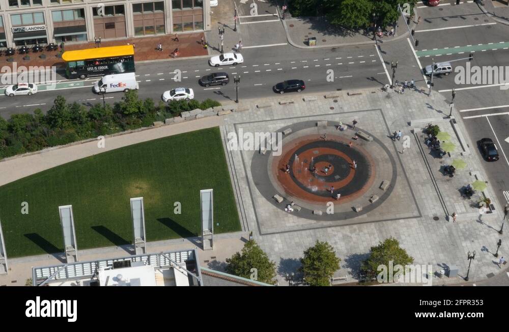 Splash pad downtown Stock Videos & Footage HD and 4K Video Clips Alamy