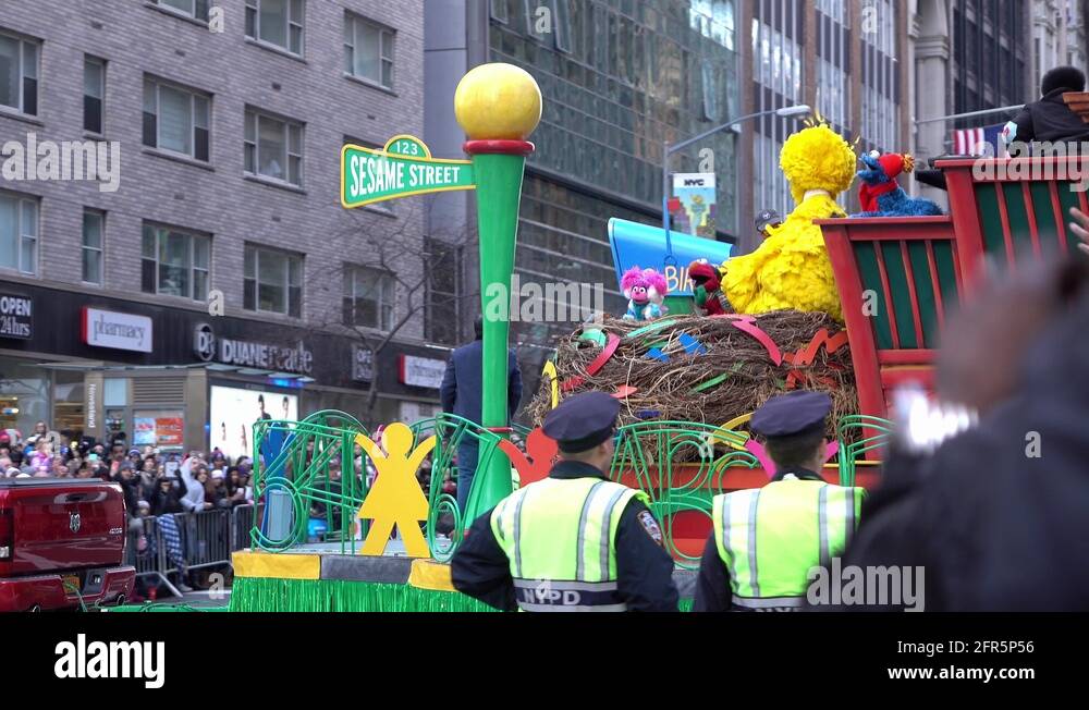 Sesame Street float going through New York City streets 4k Stock Video