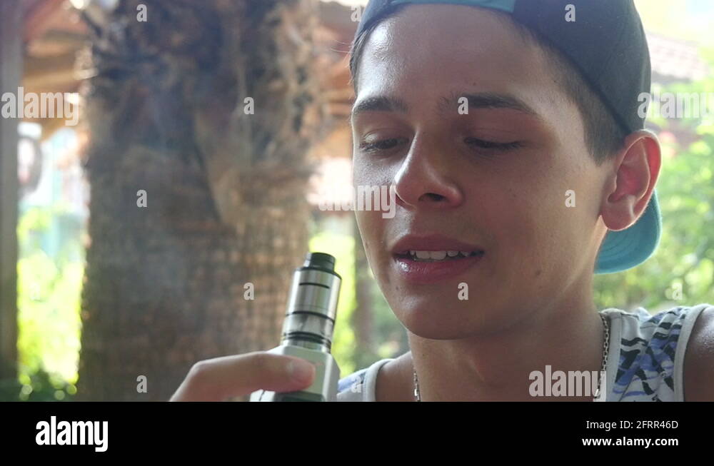 Steam os Stock Videos & Footage - HD and 4K Video Clips - Alamy