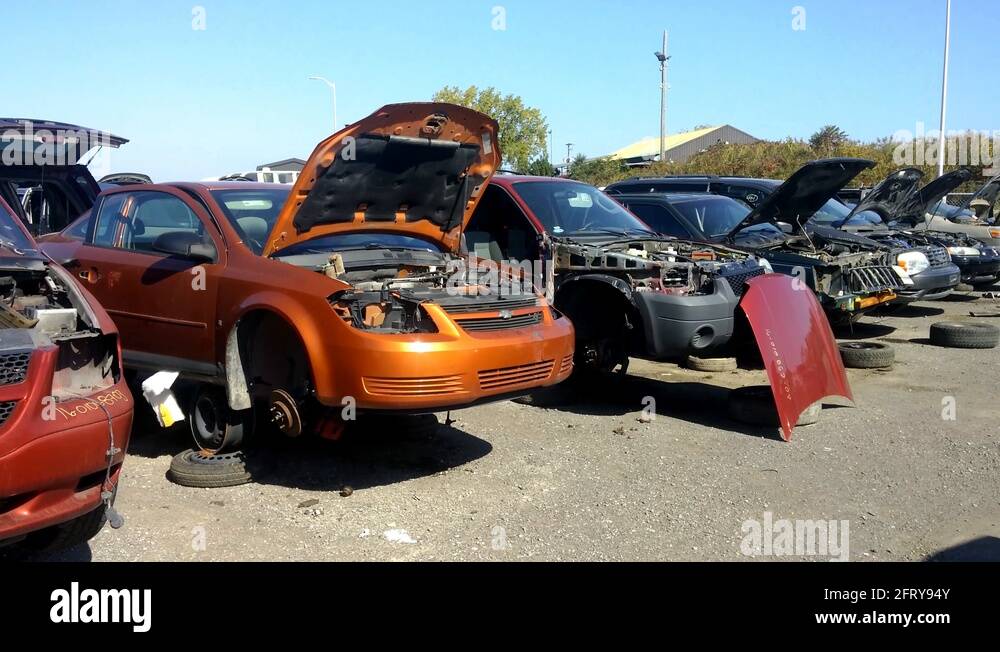 Car salvage Stock Videos & Footage HD and 4K Video Clips Alamy
