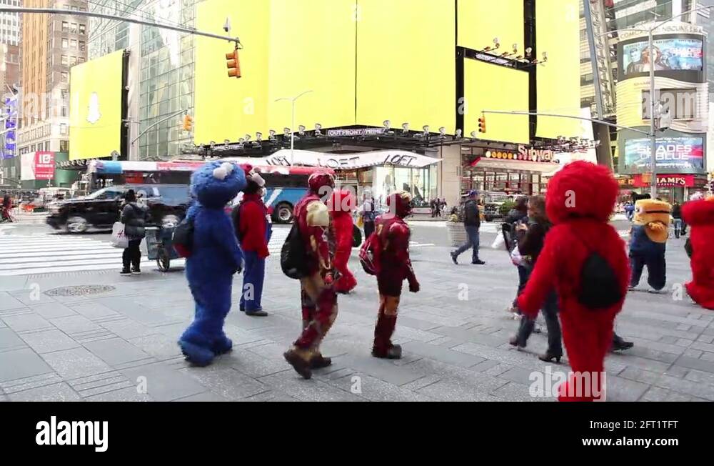 Costumed characters in times square Stock Videos & Footage HD and 4K