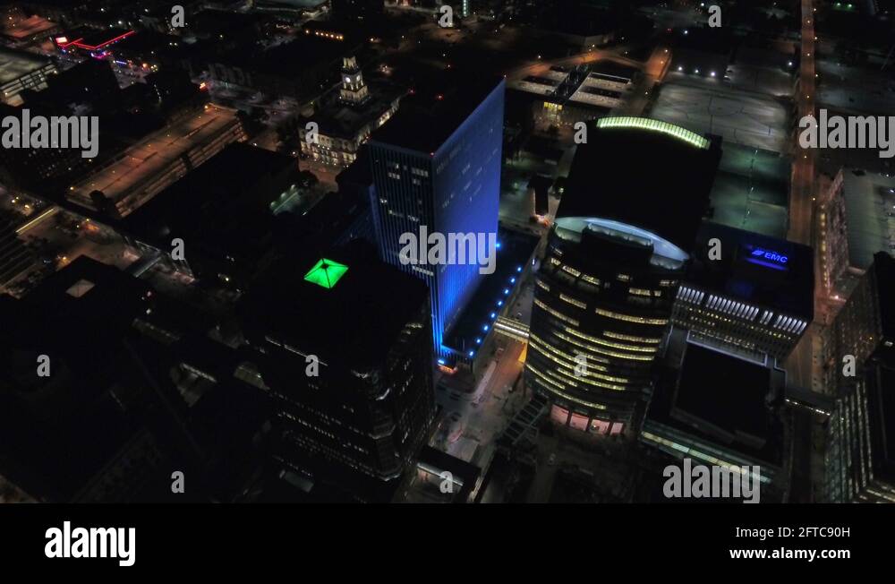 Des moines civic center Stock Videos & Footage - HD and 4K Video Clips ...