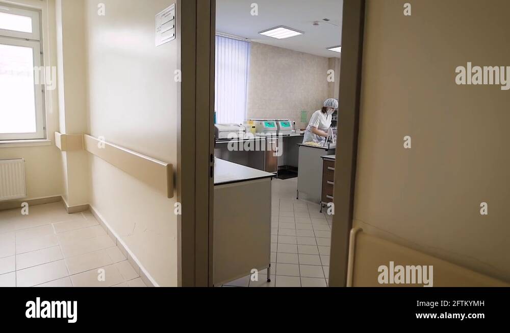 Lab robe Stock Videos & Footage HD and 4K Video Clips Alamy