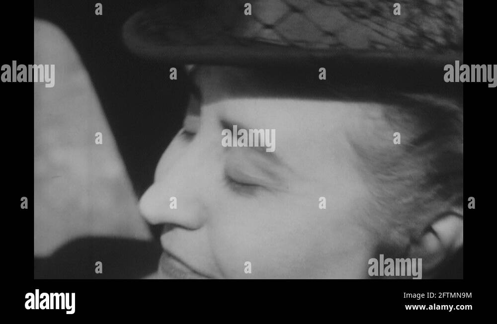 Insert key Stock Videos & Footage - HD and 4K Video Clips - Alamy