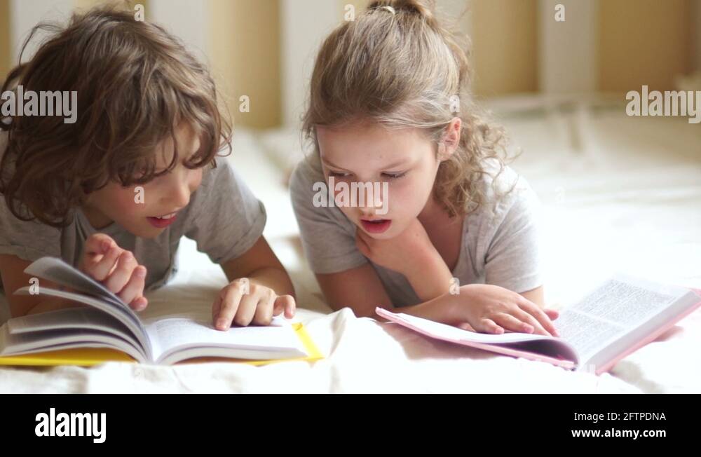 Сестра учит младший. Брат и сестра учат математику ситком. Старшая сестра учит младшую. Sorority high school. Sister learn.