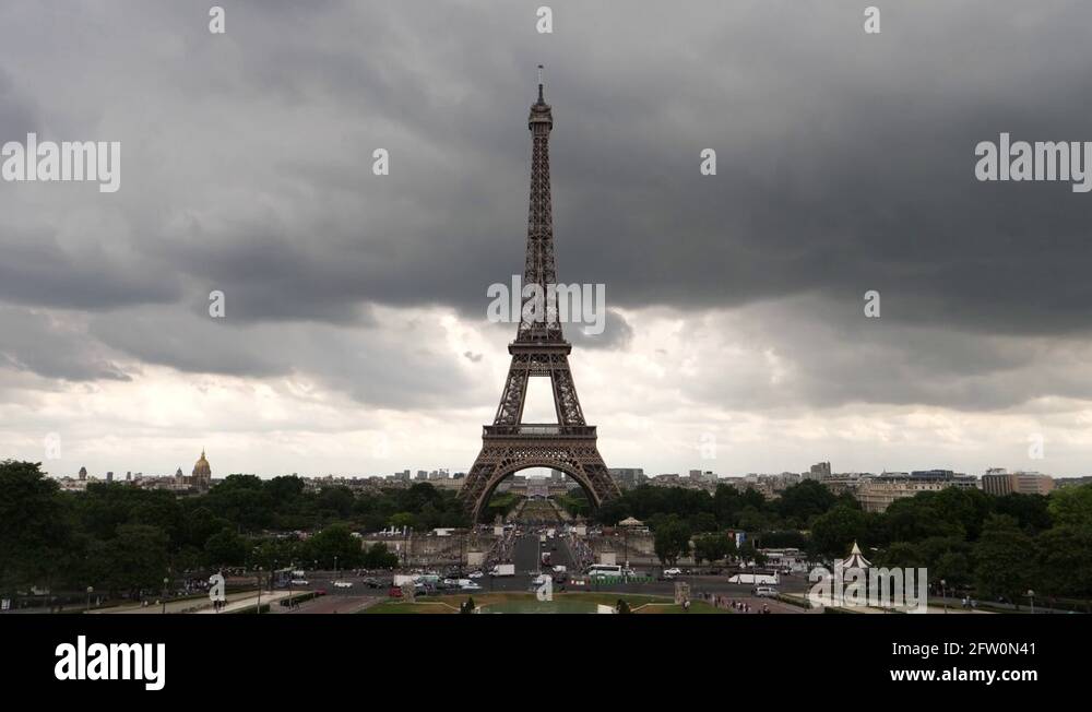Eiffel Tower, Paris, time lapse, 4k Stock Video Footage Alamy