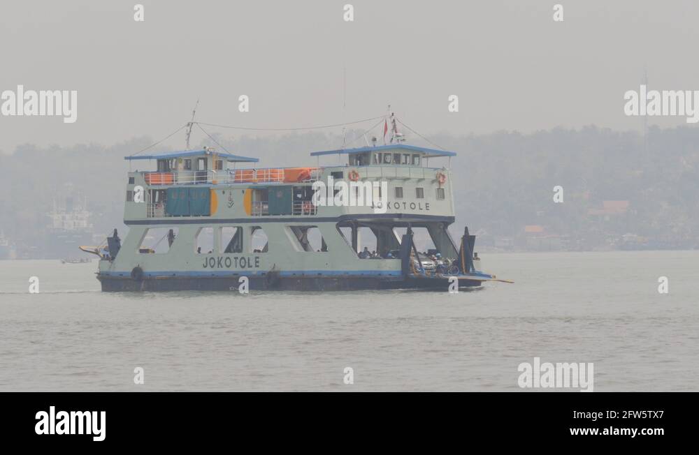 Car ferry crossing Stock Videos & Footage - HD and 4K Video Clips - Alamy