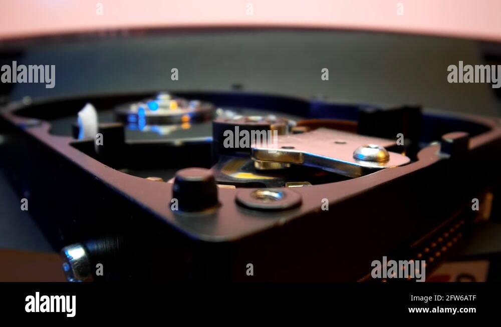 The hard disk starts working, the head moves over the disk Stock Video