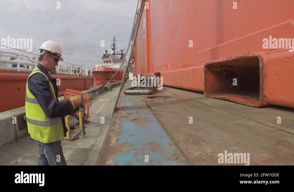 Lorry load strapping Stock Videos & Footage HD and 4K Video Clips Alamy