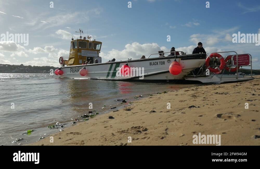 Foot ferry Stock Videos & Footage - HD and 4K Video Clips - Alamy