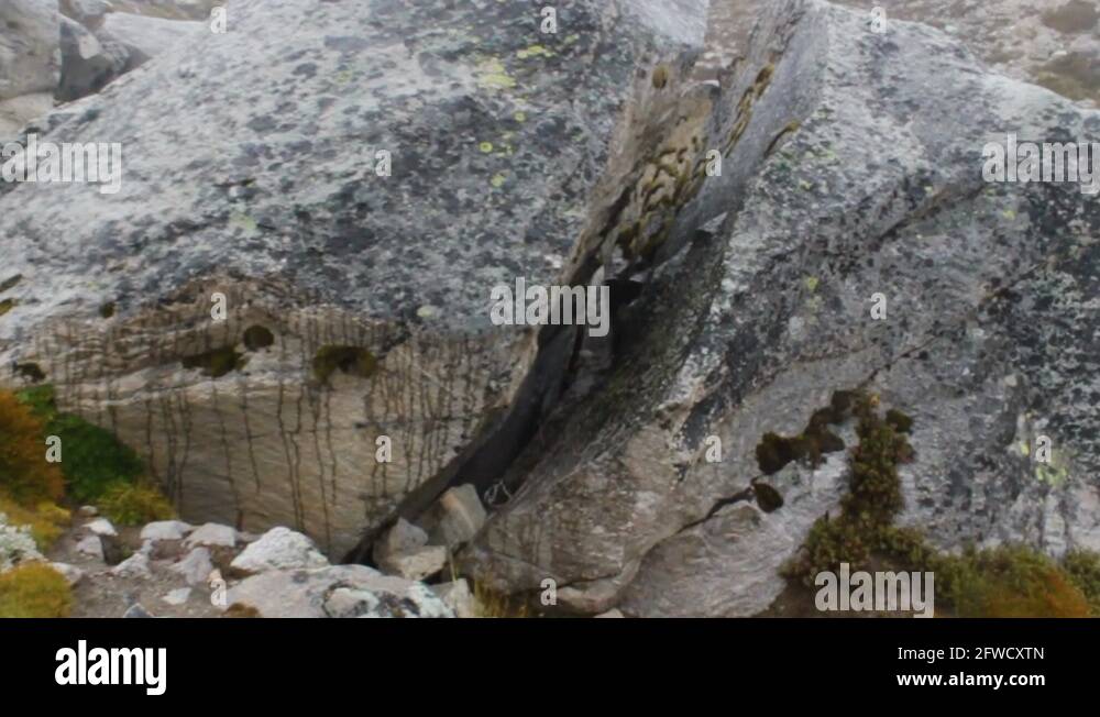 Absolutely Incredible See The Earth Split Open 25 Meter Fault - eo1b5y7