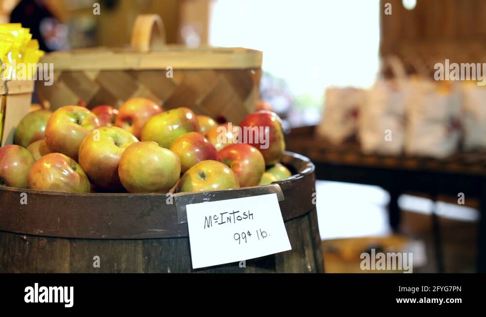 Mcintosh apples Stock Videos & Footage HD and 4K Video Clips Alamy