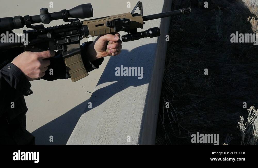 Assult Riple Assult rifle Stock Videos & Footage - HD and 4K Video Clips - Alamy