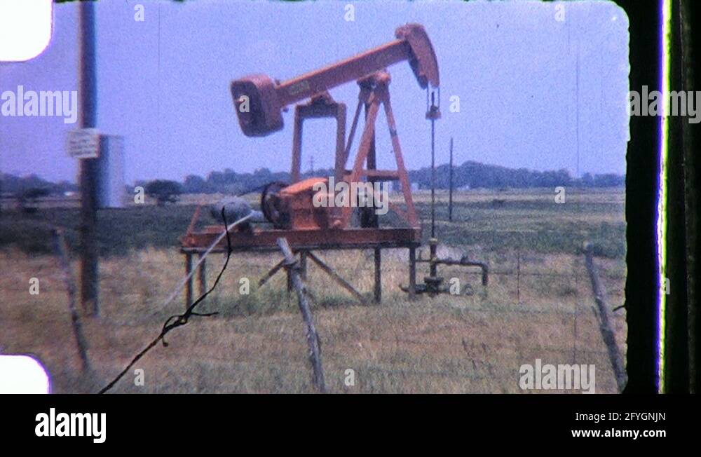 Oil rig derrick Stock Videos & Footage HD and 4K Video Clips Alamy