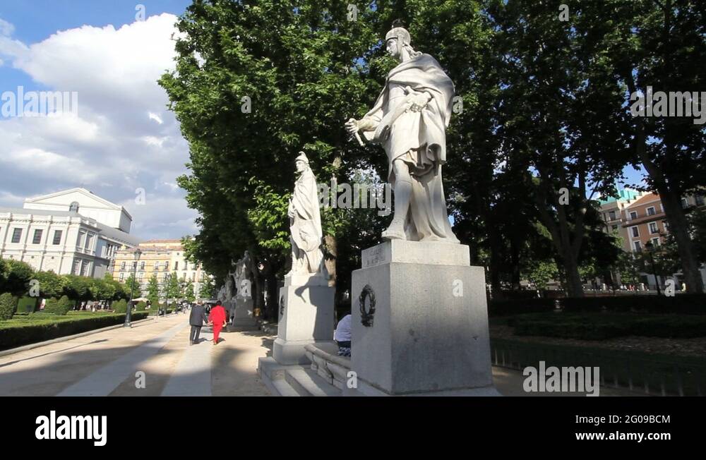Spanish kings statues Stock Videos & Footage HD and 4K Video Clips