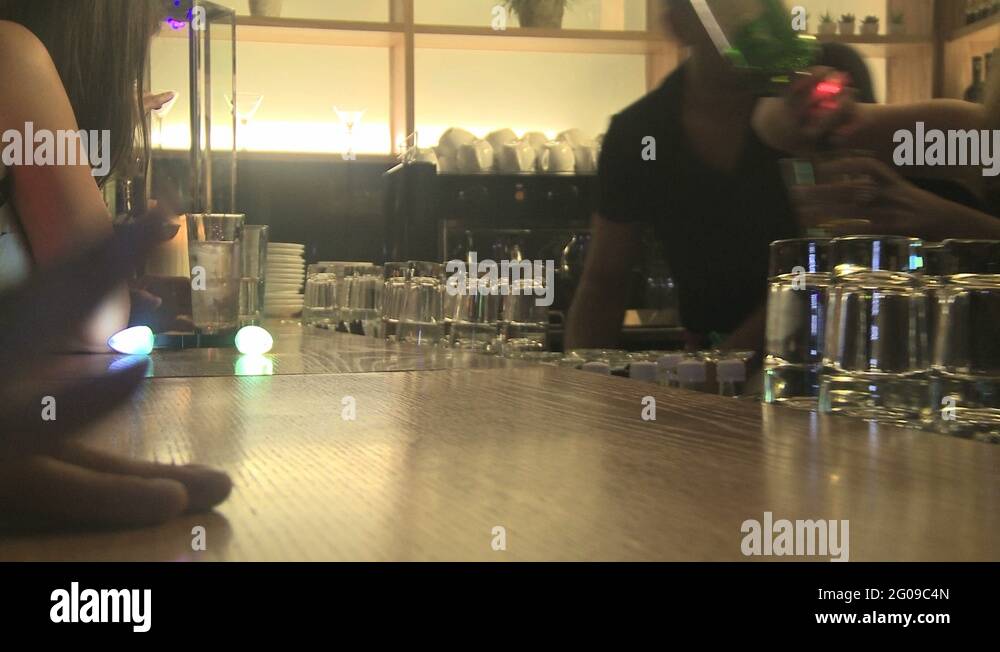 Dolly bar Stock Videos & Footage HD and 4K Video Clips Alamy