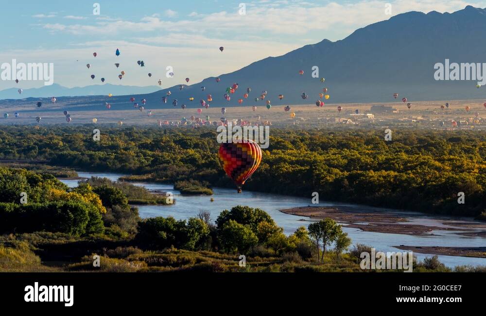 Albuquerque Balloon Fiesta Mass Ascension and Splash and Dash Timelapse
