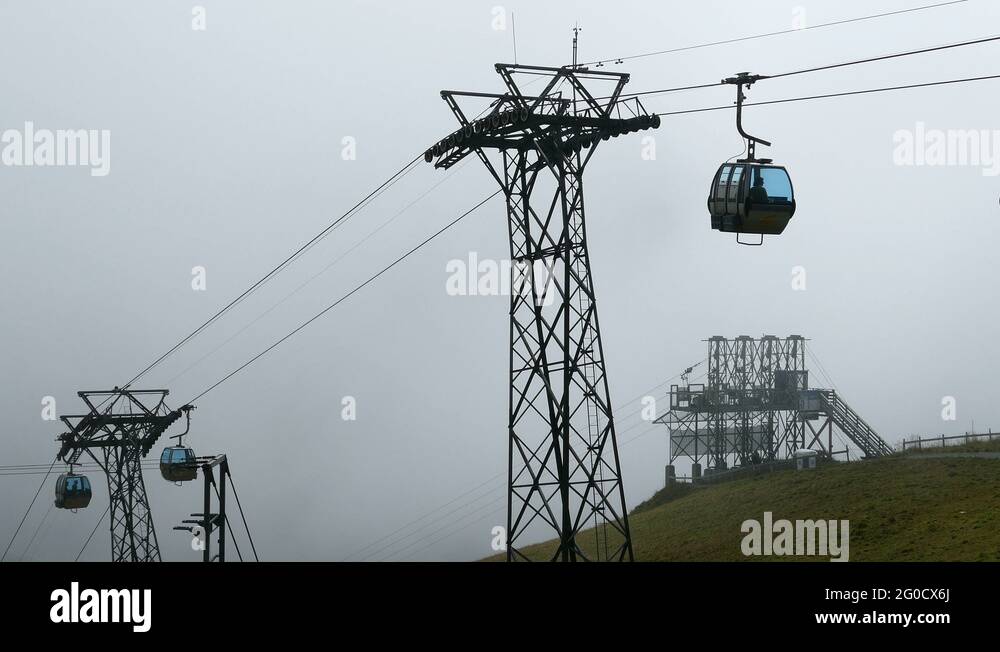 Cable car grindelwald Stock Videos & Footage HD and 4K Video Clips