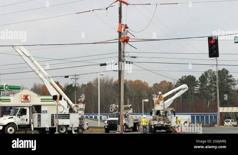 Traffic light repair Stock Videos & Footage HD and 4K Video Clips Alamy
