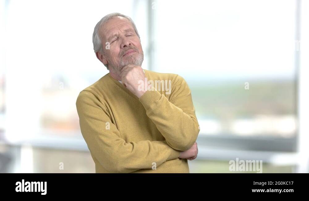 Blurred man left side. Old man thinking. Thinking about older man. Фото пожилого мужчины. Thinking about older man.