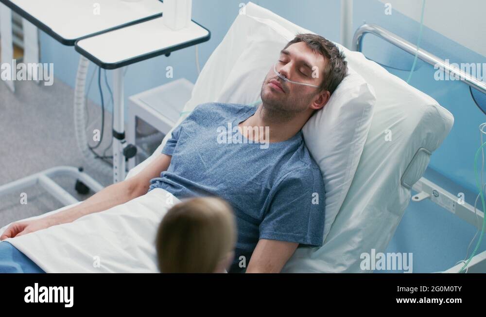 Боль заболел больница заболеть. Больная женщина. Больной однокоренные слова. Обское учреждения для больных детей. Найди лишнее слово.