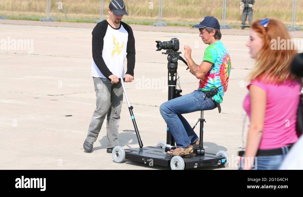 Raf photographer Stock Videos & Footage - HD and 4K Video Clips - Alamy