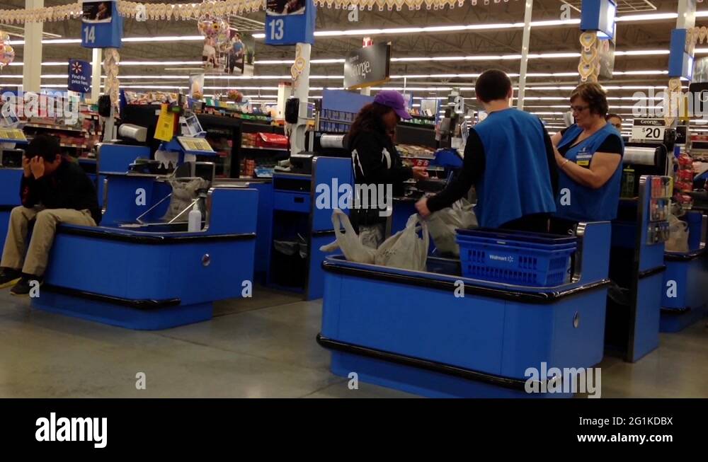 Walmart check out Stock Videos & Footage - HD and 4K Video Clips - Alamy