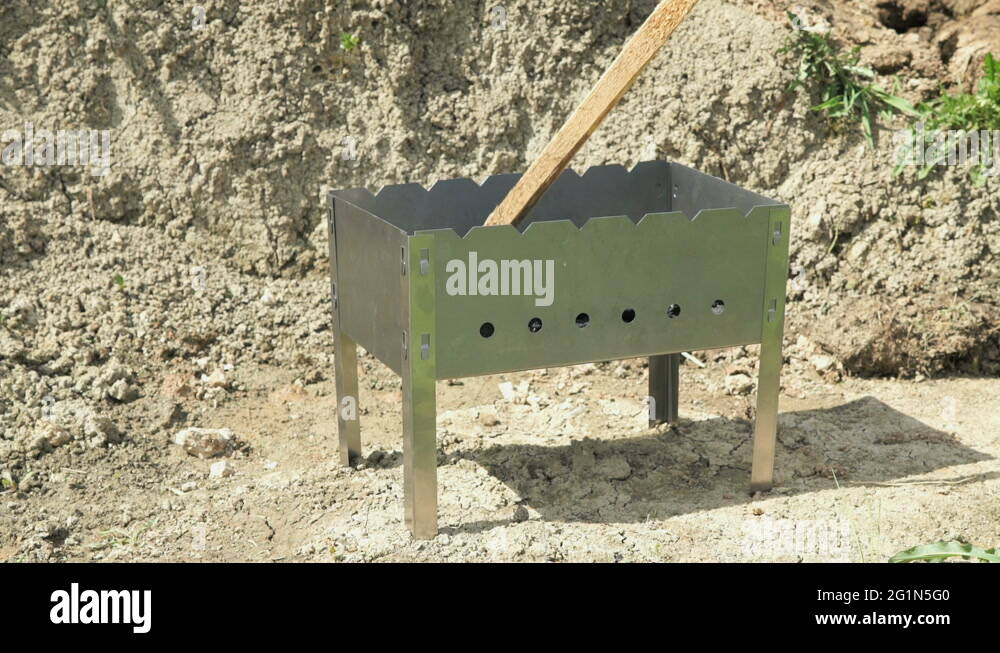 Ground level grill Stock Videos & Footage HD and 4K Video Clips Alamy