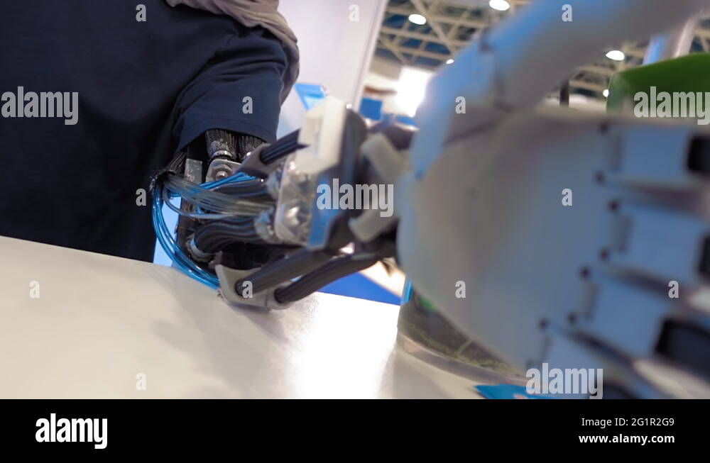 Actuator arms Stock Videos & Footage HD and 4K Video Clips Alamy