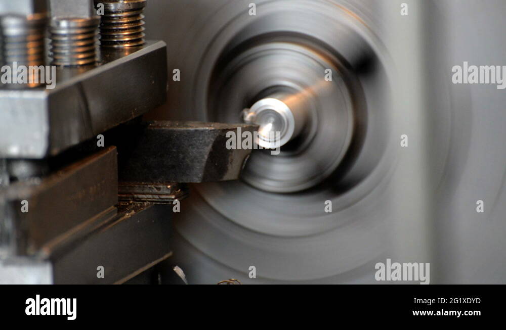 Metalworking on a lathe. Boring holes, trimming the end and threading