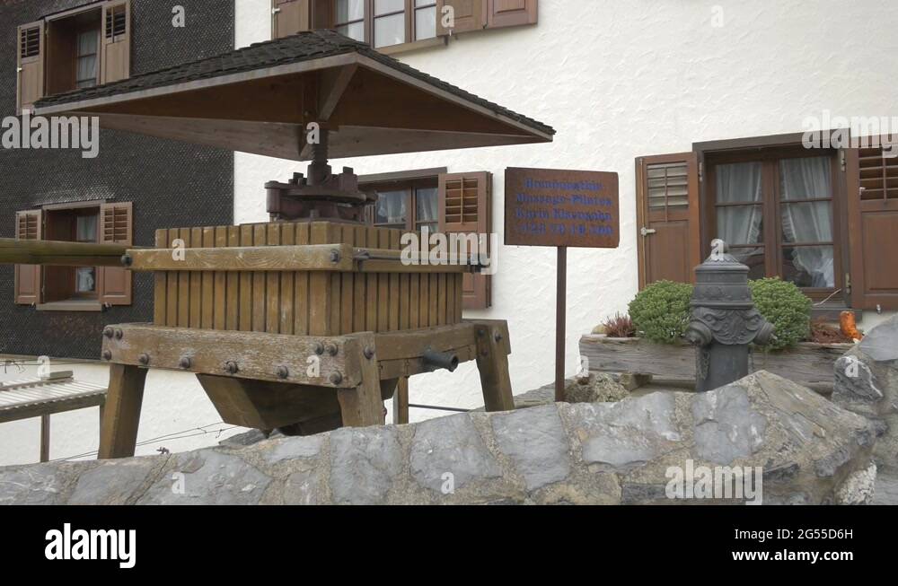 Wine machine Stock Videos & Footage - HD and 4K Video Clips - Alamy