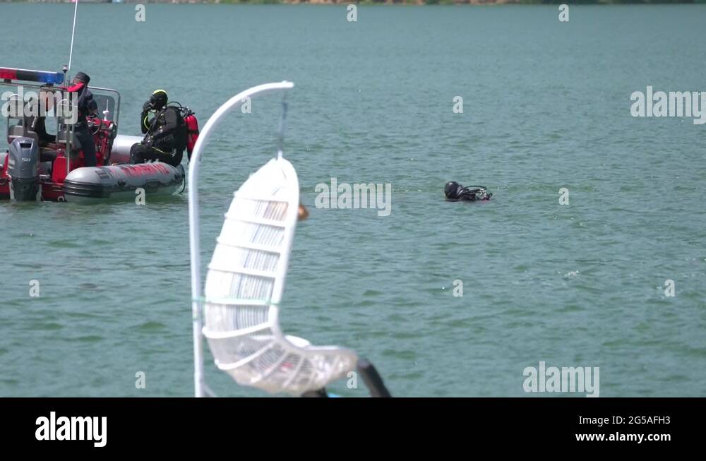 Backward roll Stock Videos & Footage HD and 4K Video Clips Alamy