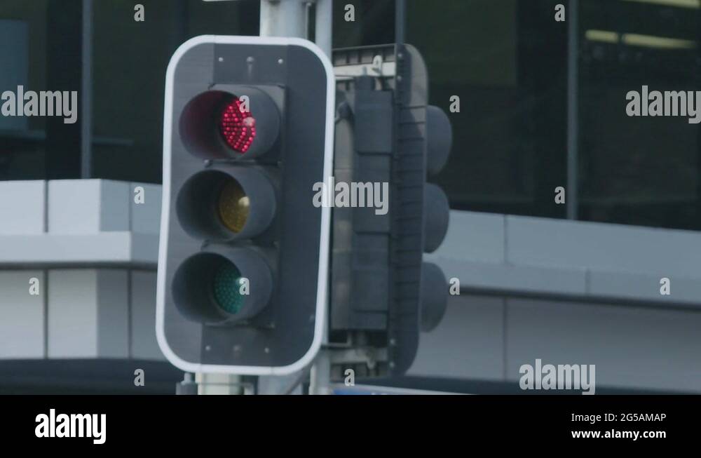 Traffic Lights changing colours Stock Video Footage Alamy