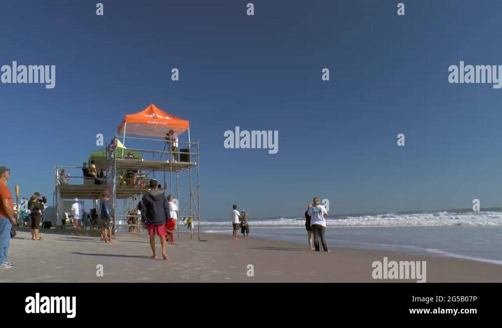 Surfing cocoa beach Stock Videos & Footage - HD and 4K Video Clips - Alamy