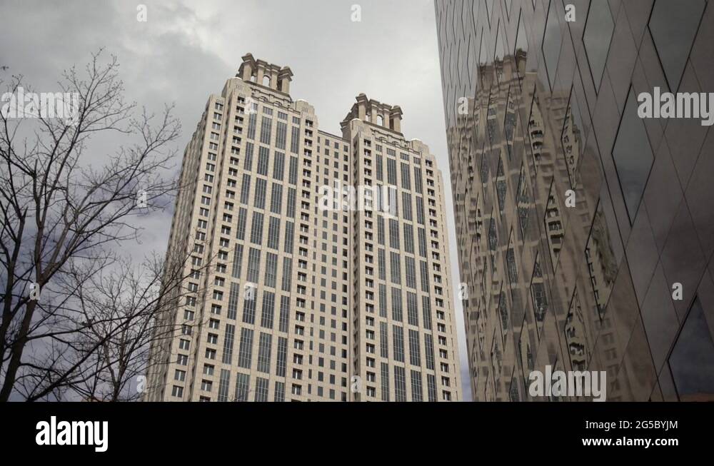 Peachtree tower Stock Videos & Footage - HD and 4K Video Clips - Alamy
