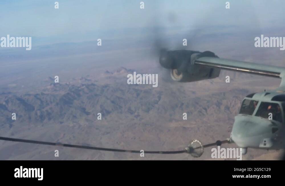 US Air Force – Osprey at air refueling Stock Video Footage - Alamy