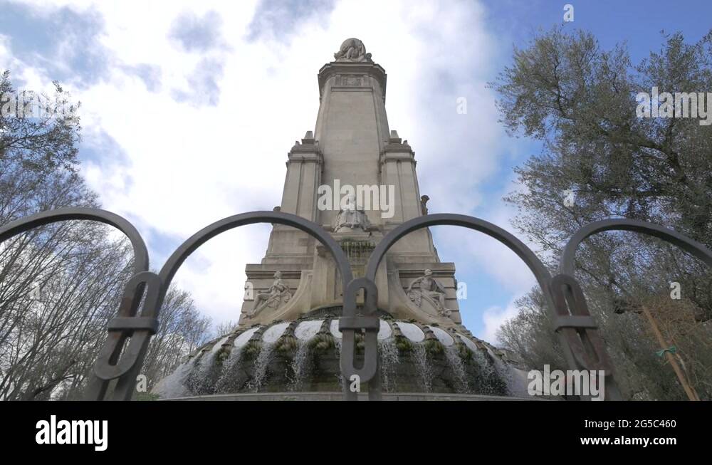 Statue pedestal Stock Videos & Footage - HD and 4K Video Clips - Alamy