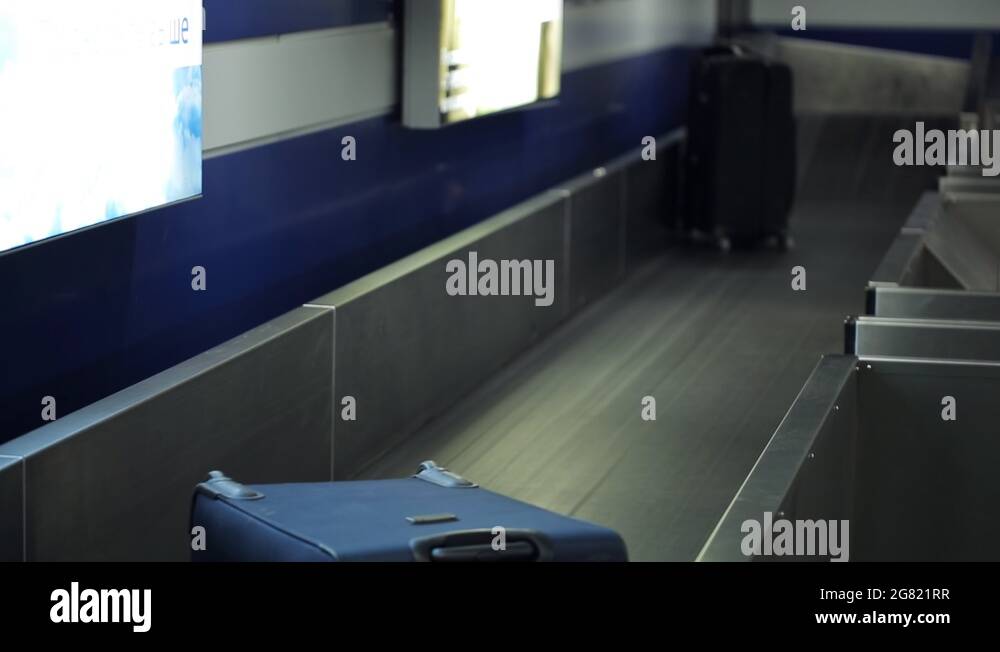 Luggage bags Stock Videos & Footage HD and 4K Video Clips Alamy