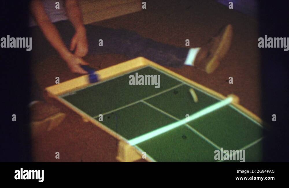 LYNBROOK NEW YORK1976 A Two Persons Were Playing A Type Of Table