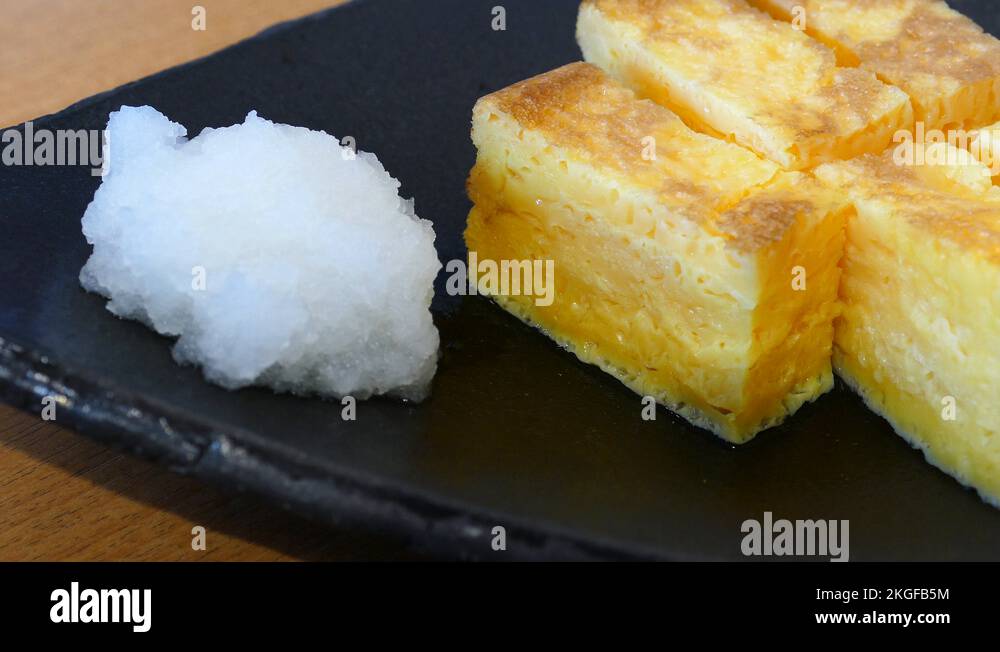 Japanese cake roll Stock Videos & Footage - HD and 4K Video Clips - Alamy