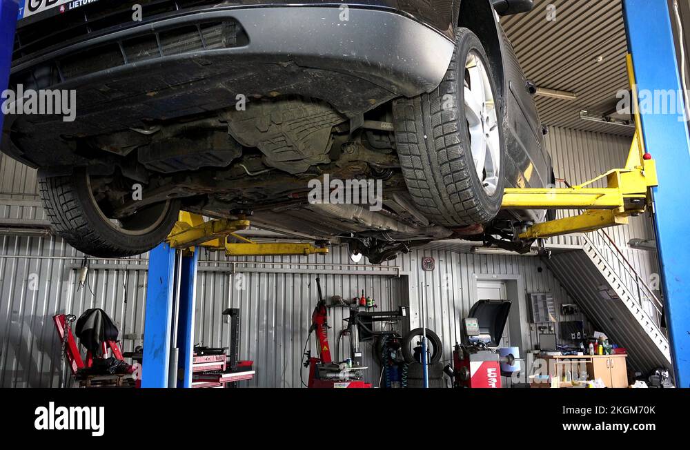 Lowering elevator Stock Videos & Footage HD and 4K Video Clips Alamy