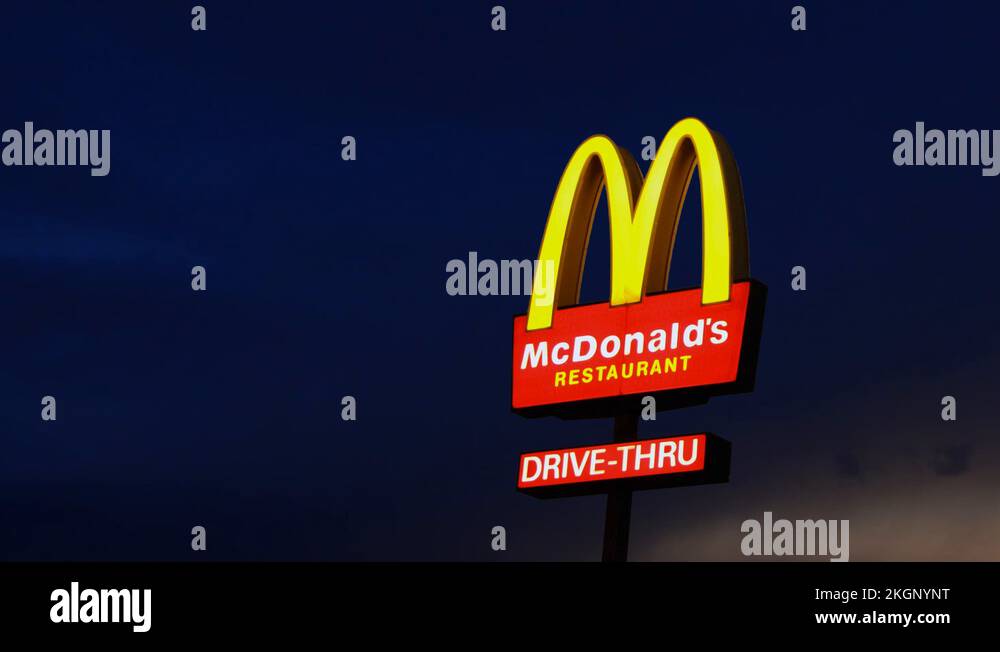 Mcdonalds sign night Stock Videos & Footage - HD and 4K Video Clips - Alamy