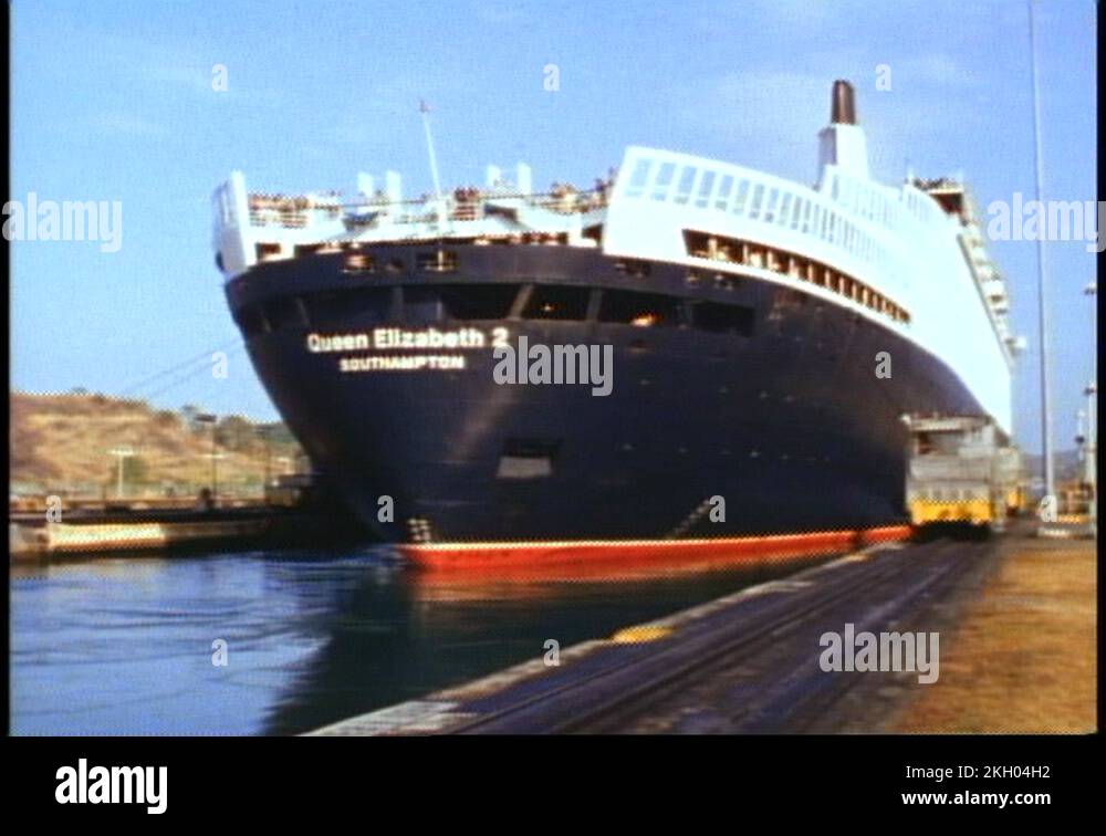 QUEEN ELIZABETH 2, 1982, QE2 World Cruise transits Panama Canal, going