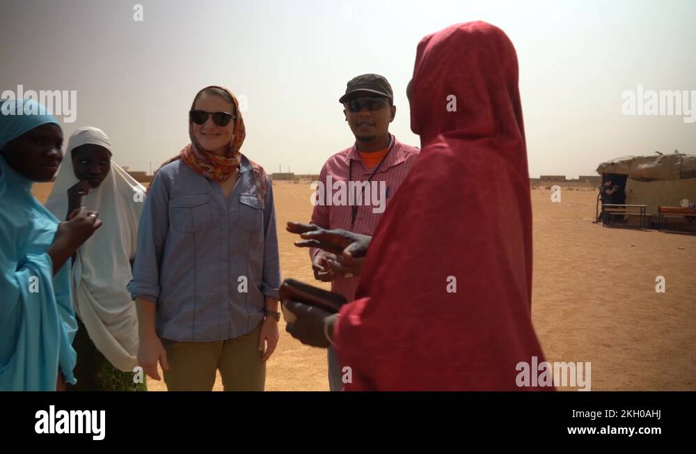 Niger women and children Stock Videos &amp; Footage - HD and 4K Video Clips ...