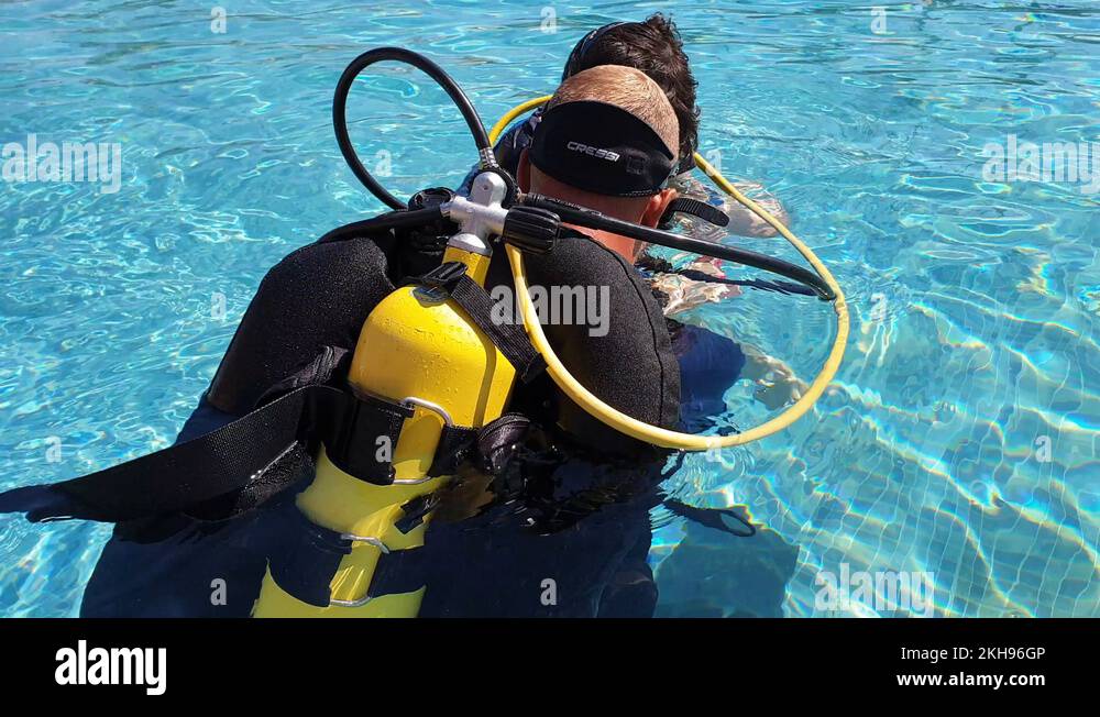 Oxygen balloon Stock Videos & Footage - HD and 4K Video Clips - Alamy