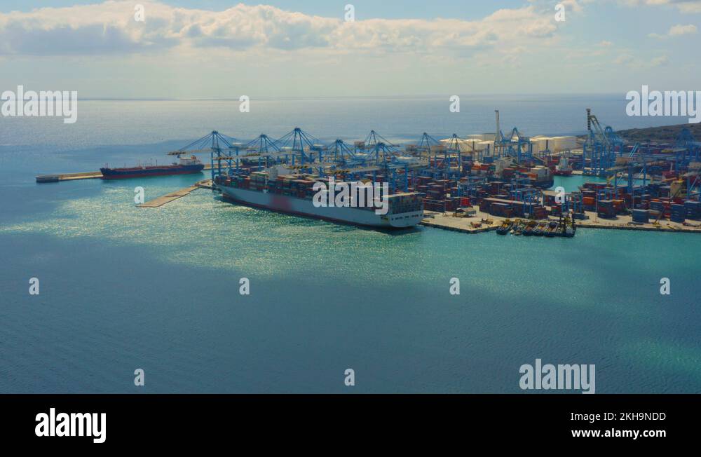 Container ships loading and unloading shipping containers Stock Videos ...