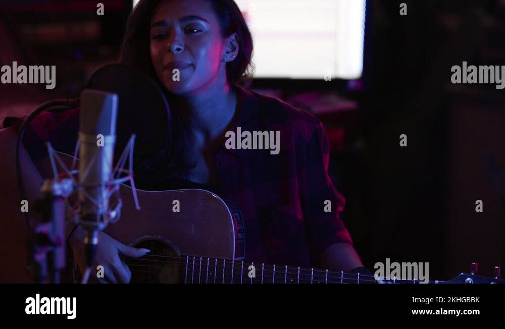 Female vocal Stock Videos & Footage - HD and 4K Video Clips - Alamy