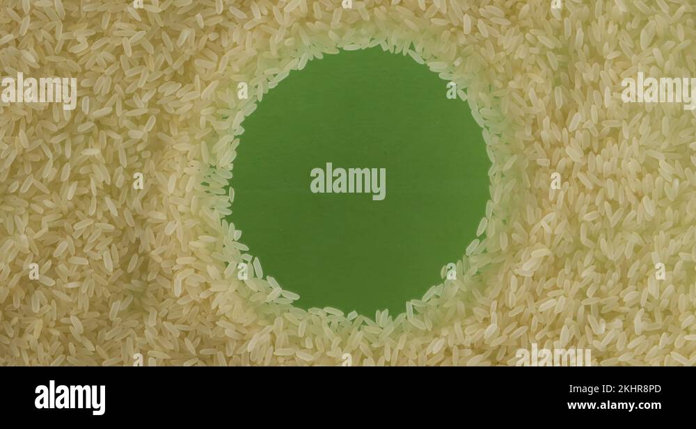 Rotation of rice grains scattered in a circle with space in the center