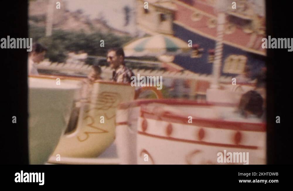 Teacups ride disneyland Stock Videos & Footage HD and 4K Video Clips