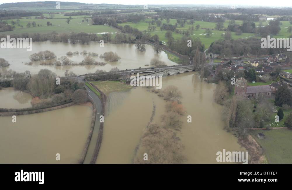 Bridge in flood Stock Videos & Footage - HD and 4K Video Clips - Alamy